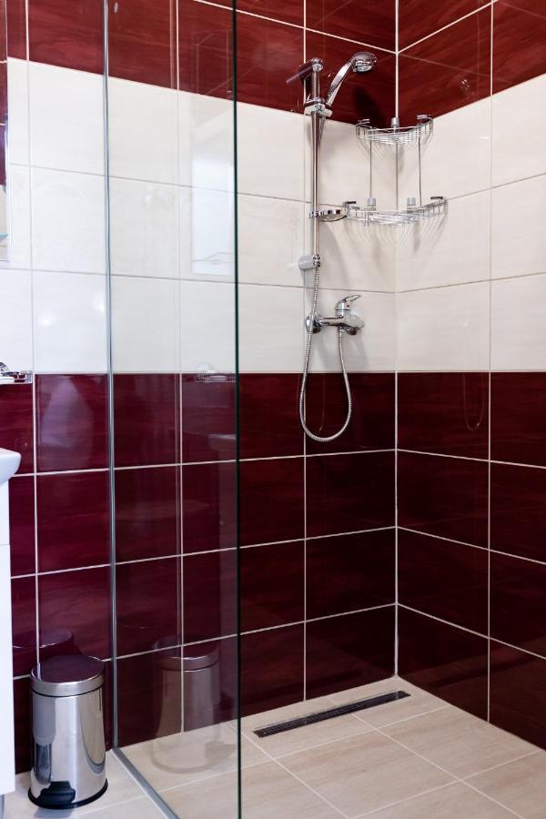 Marconi Guesthouse Hunedoara Dış mekan fotoğraf