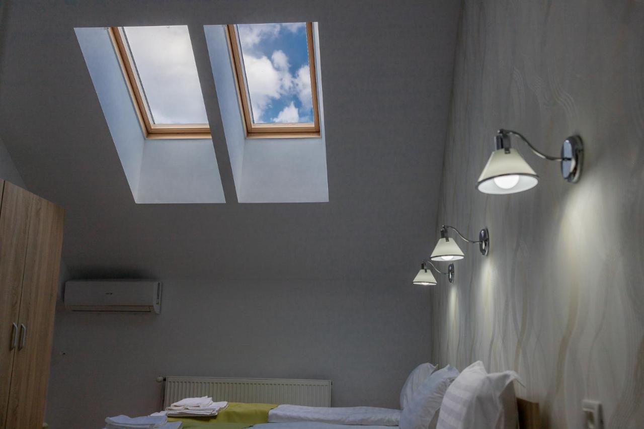 Marconi Guesthouse Hunedoara Dış mekan fotoğraf