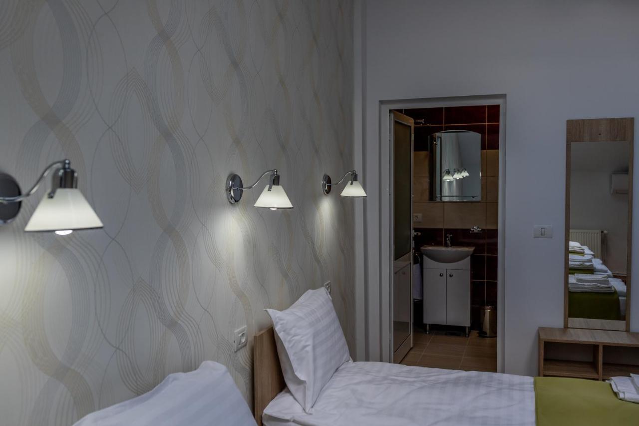 Marconi Guesthouse Hunedoara Dış mekan fotoğraf