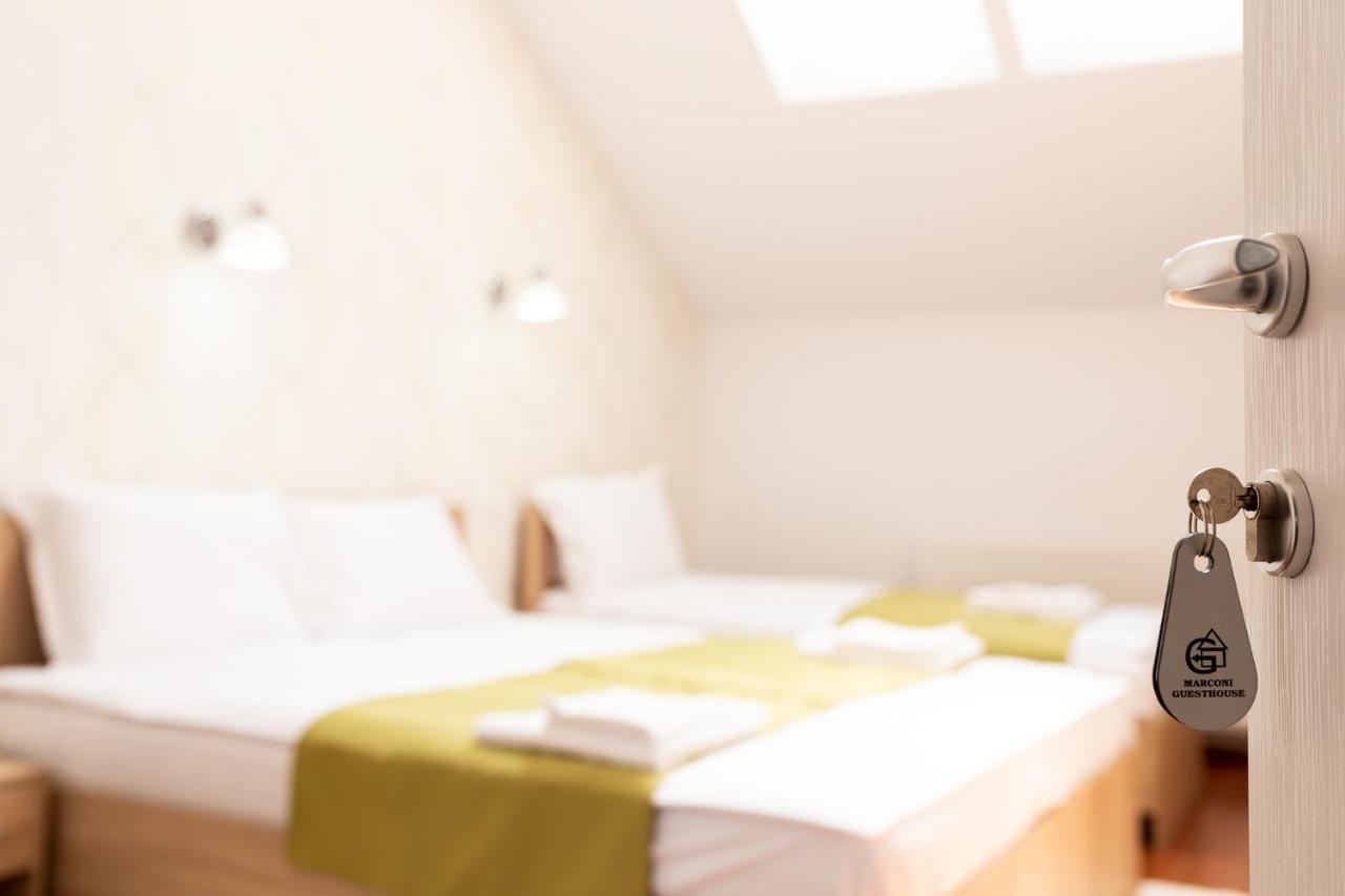 Marconi Guesthouse Hunedoara Dış mekan fotoğraf